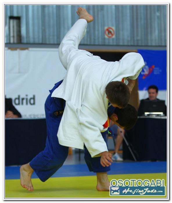 CEU 2011 100004